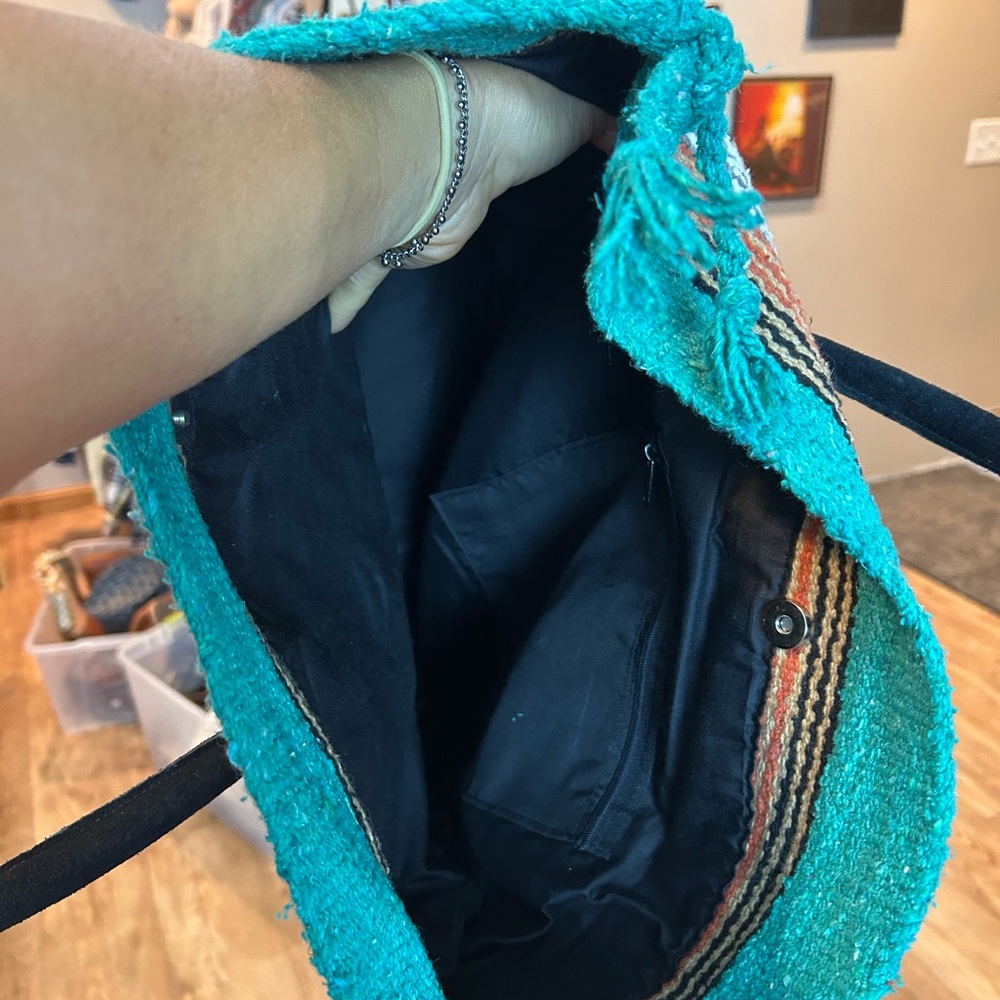 Multicolor Patterned Satchel Bag - Picture 9 of 15
